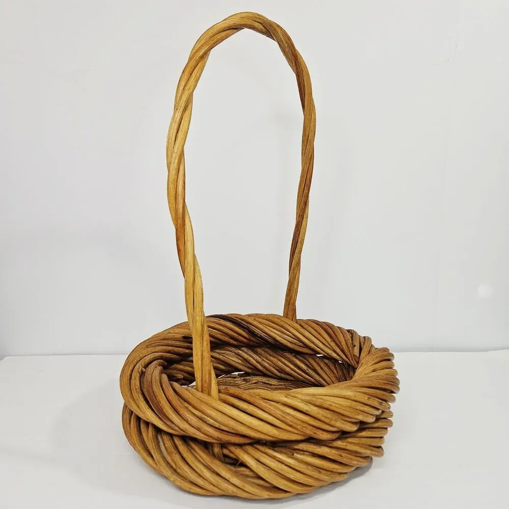 Vtg Wicker Basket with Handle Round Honey Willow Primitive Very Sturdy Handmade
